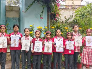 students participating in a mehandi competition